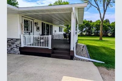 3030 60th Avenue NW, Montevideo, MN 56265 - Photo 2