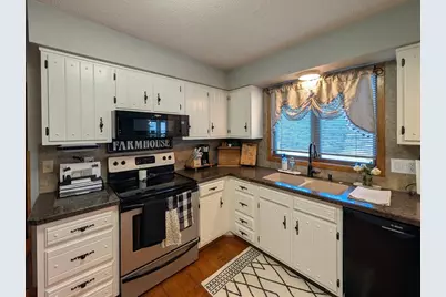 3030 60th Avenue NW, Montevideo, MN 56265 - Photo 6