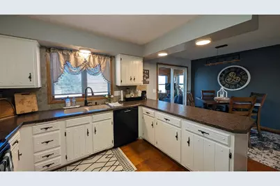 3030 60th Avenue NW, Montevideo, MN 56265 - Photo 8