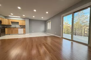 2545 Cedar Hills Dr, Hopkins, MN 55305 - Photo 4