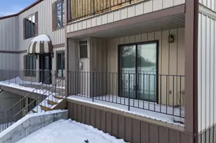 326 10th Ave S, Fargo,  58103 - Photo 4