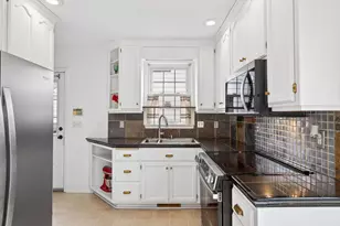 2721 Xerxes Ave N, Robbinsdale, MN 55422 - Photo 8