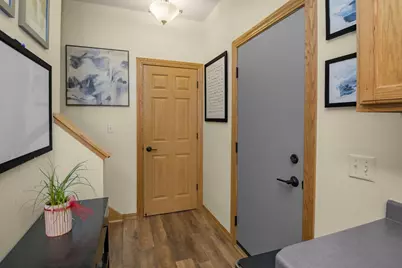 2066 Mockingbird Avenue, Shakopee, MN 55379 - Photo 16