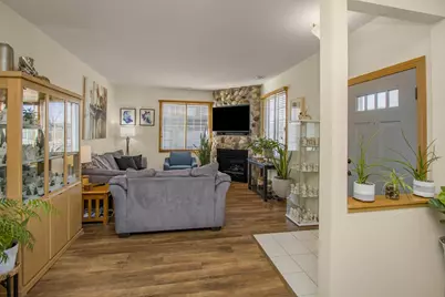 2066 Mockingbird Avenue, Shakopee, MN 55379 - Photo 4