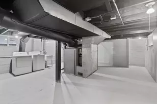 3934 Washburn Ave N, Minneapolis, MN 55412 - Photo 22