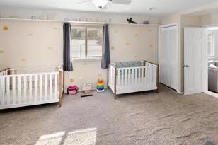 2864 Aglen St, Roseville, MN 55113 - Photo 16