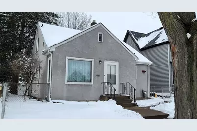 896 Jessamine Avenue E, Saint Paul, MN 55106 - Photo 1