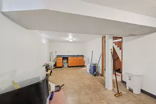 896 Jessamine Ave E, Saint Paul, MN 55106 - Photo 22