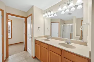 5039 Merrimac Ct N, Plymouth, MN 55446 - Photo 36