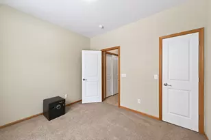 5039 Merrimac Ct N, Plymouth, MN 55446 - Photo 20