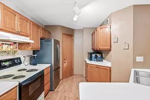 2209 E 117th Street E, Burnsville, MN 55337 - Photo 12