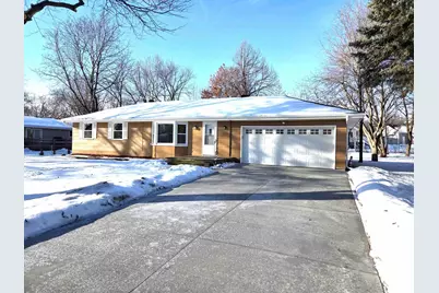 11209 Independence Avenue N, Champlin, MN 55316 - Photo 2