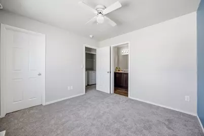 4304 Estate Drive S, Fargo, ND 58104 - Photo 16