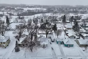 817 W Lincoln Ave, Fergus Falls, MN 56537 - Photo 4