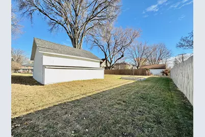 817 W Lincoln Avenue, Fergus Falls, MN 56537 - Photo 72