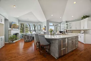 550 Waycliffe Dr N, Wayzata, MN 55391 - Photo 14