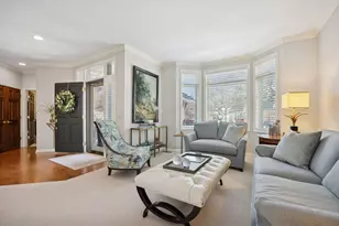 550 Waycliffe Dr N, Wayzata, MN 55391 - Photo 8