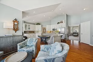 550 Waycliffe Dr N, Wayzata, MN 55391 - Photo 18