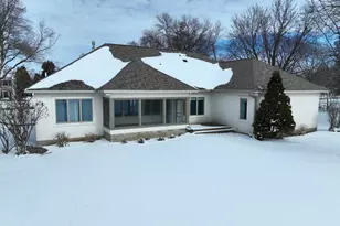 417 Golf Terrace, Litchfield, MN 55355 - Photo 34