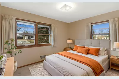 7042 Ewing Avenue N, Brooklyn Center, MN 55429 - Photo 14