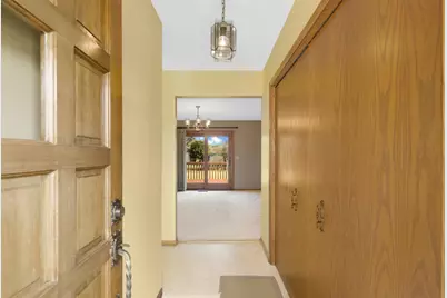 7042 Ewing Avenue N, Brooklyn Center, MN 55429 - Photo 6