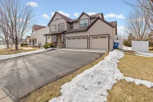 1820 Foothill Trail, Shakopee, MN 55379 - Photo 4