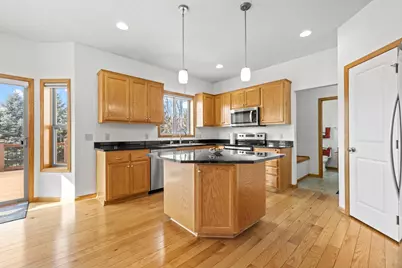 1820 Foothill Trail, Shakopee, MN 55379 - Photo 16