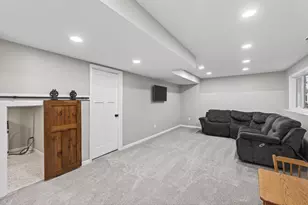 933 Basenji Curve, Shakopee, MN 55379 - Photo 26