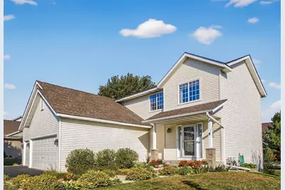 933 Basenji Curve, Shakopee, MN 55379 - Photo 2