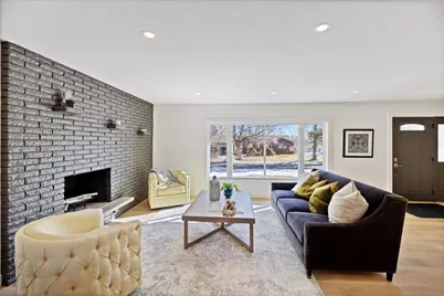 2001 Rhode Island Avenue N, Golden Valley, MN 55427 - Photo 4