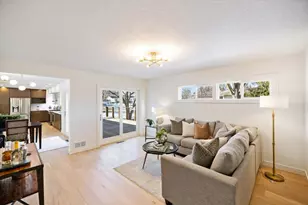 2001 Rhode Island Ave N, Golden Valley, MN 55427 - Photo 12