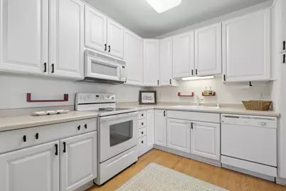 6640 Lyndale Avenue S #408, Richfield, MN 55423 - Photo 12