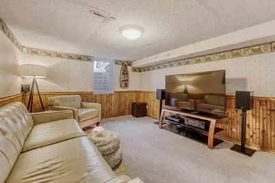 565 Hugo Street NE, Fridley, MN 55432 - Photo 20