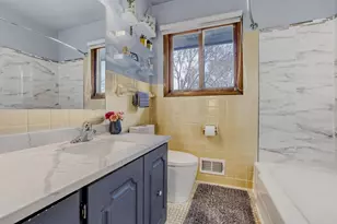 565 Hugo St NE, Fridley, MN 55432 - Photo 18