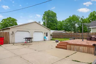 305 N Mantorville Ave, Kasson, MN 55944 - Photo 36