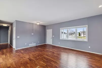 153 Elm Drive W, Carver, MN 55315 - Photo 6