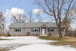 153 Elm Dr W, Carver, MN 55315 - Photo 1