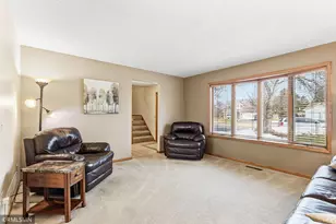 4865 Cottonwood Ln N, Plymouth, MN 55442 - Photo 8