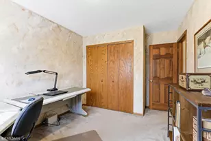 4865 Cottonwood Ln N, Plymouth, MN 55442 - Photo 32