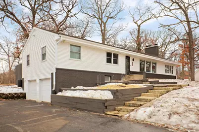 616 Kingsview Lane N, Plymouth, MN 55447 - Photo 2