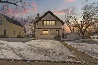 216 Lincoln Avenue, Owatonna, MN 55060 - Photo 2