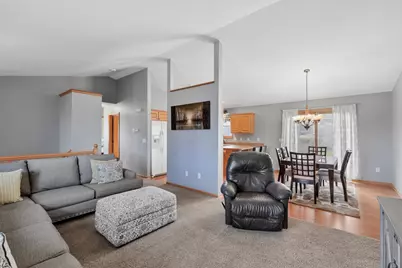 310 Art Street NW, New Prague, MN 56071 - Photo 6