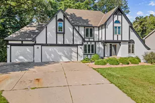 515 Marnie St S, Maplewood, MN 55119 - Photo 1