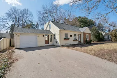 5014 Mayview Road, Minnetonka, MN 55345 - Photo 2