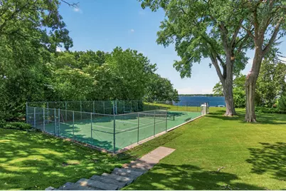 40 Dellwood Avenue, Dellwood, MN 55110 - Photo 10