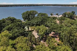40 Dellwood Ave, Dellwood, MN 55110 - Photo 2