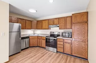 2160 Ridge Dr, Saint Louis Park, MN 55416 - Photo 16