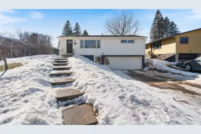 2233 Woodland Avenue, Duluth, MN 55803 - Photo 2