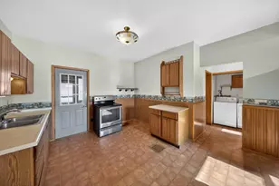 315 E Austin Ave, Kellogg, MN 55945 - Photo 12