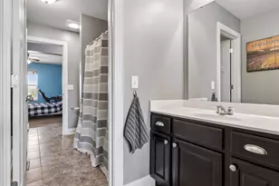 1289 Eagle Point Dr, Eagan, MN 55123 - Photo 32